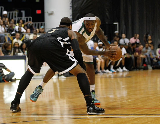 球热潮的持 球热潮的持