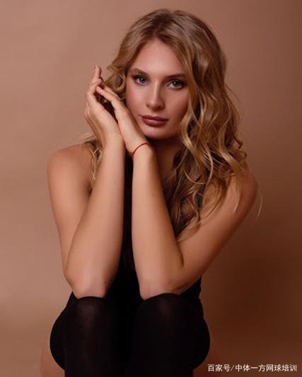 冠这样的高 冠这样的高